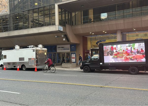 bus with advertising