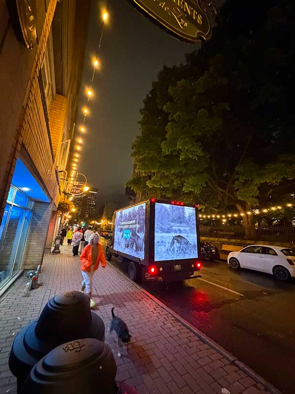 Radio Canada Country Campaign At Quebec with Grow More Mobile LED Billboard